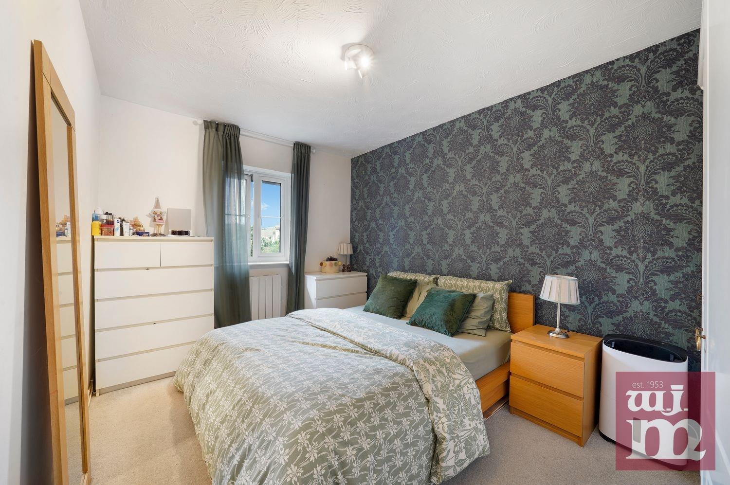 Woodvale Way, Cricklewood